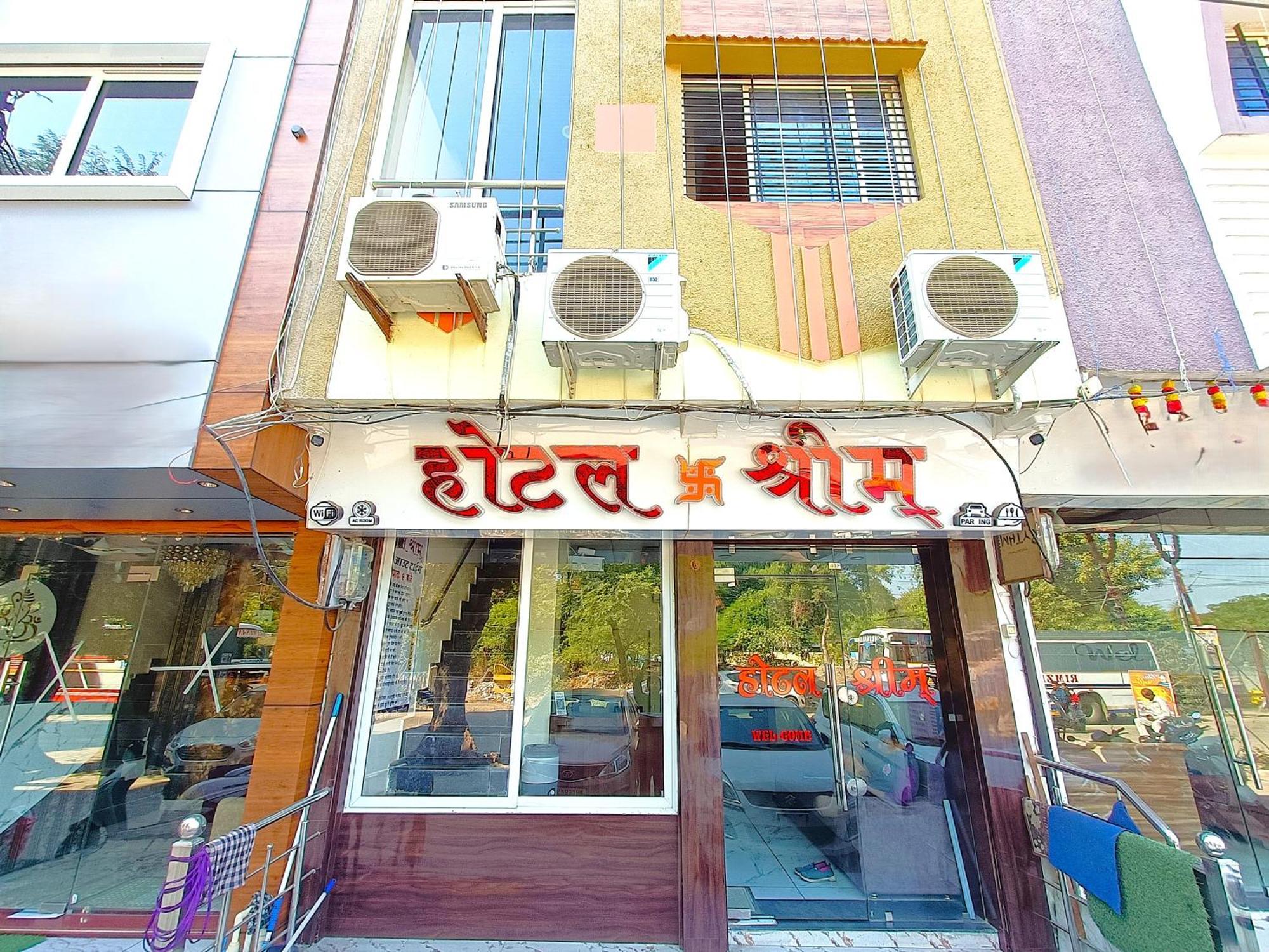 Hotel Shreem Ujjain Ngoại thất bức ảnh