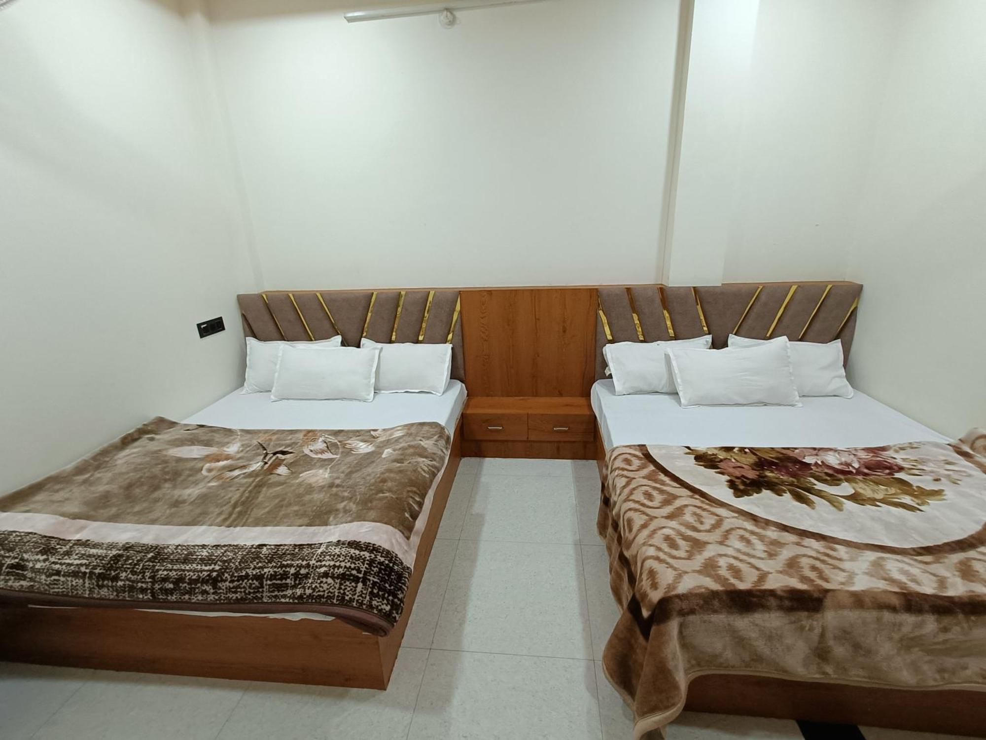 Hotel Shreem Ujjain Ngoại thất bức ảnh