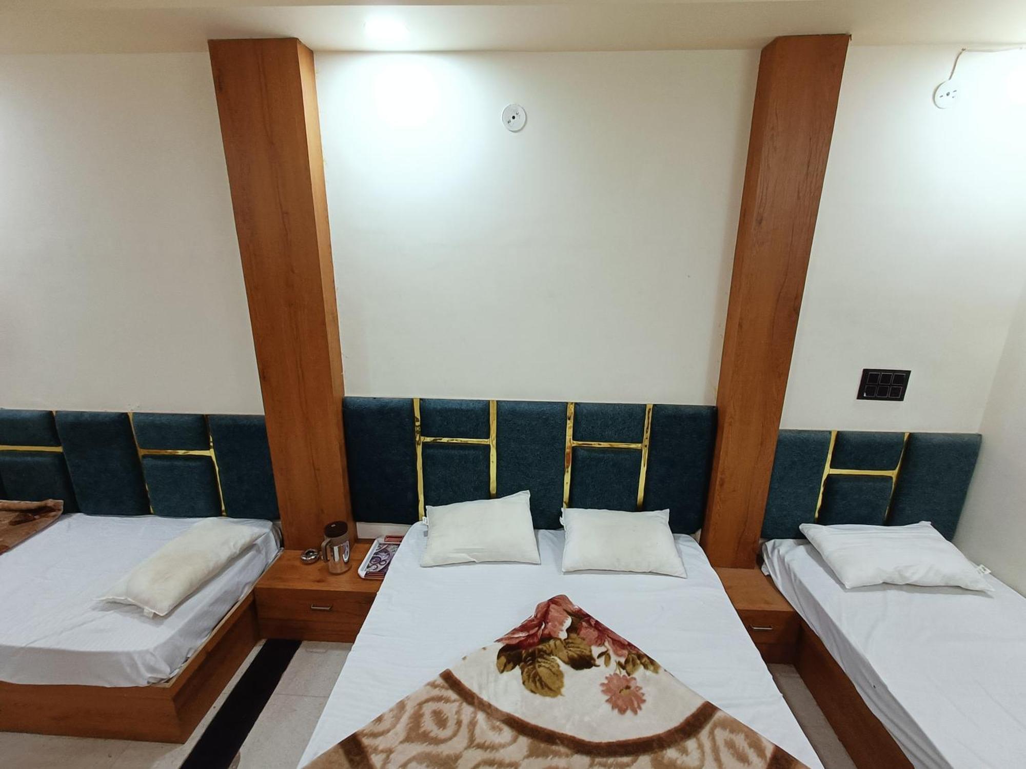 Hotel Shreem Ujjain Ngoại thất bức ảnh