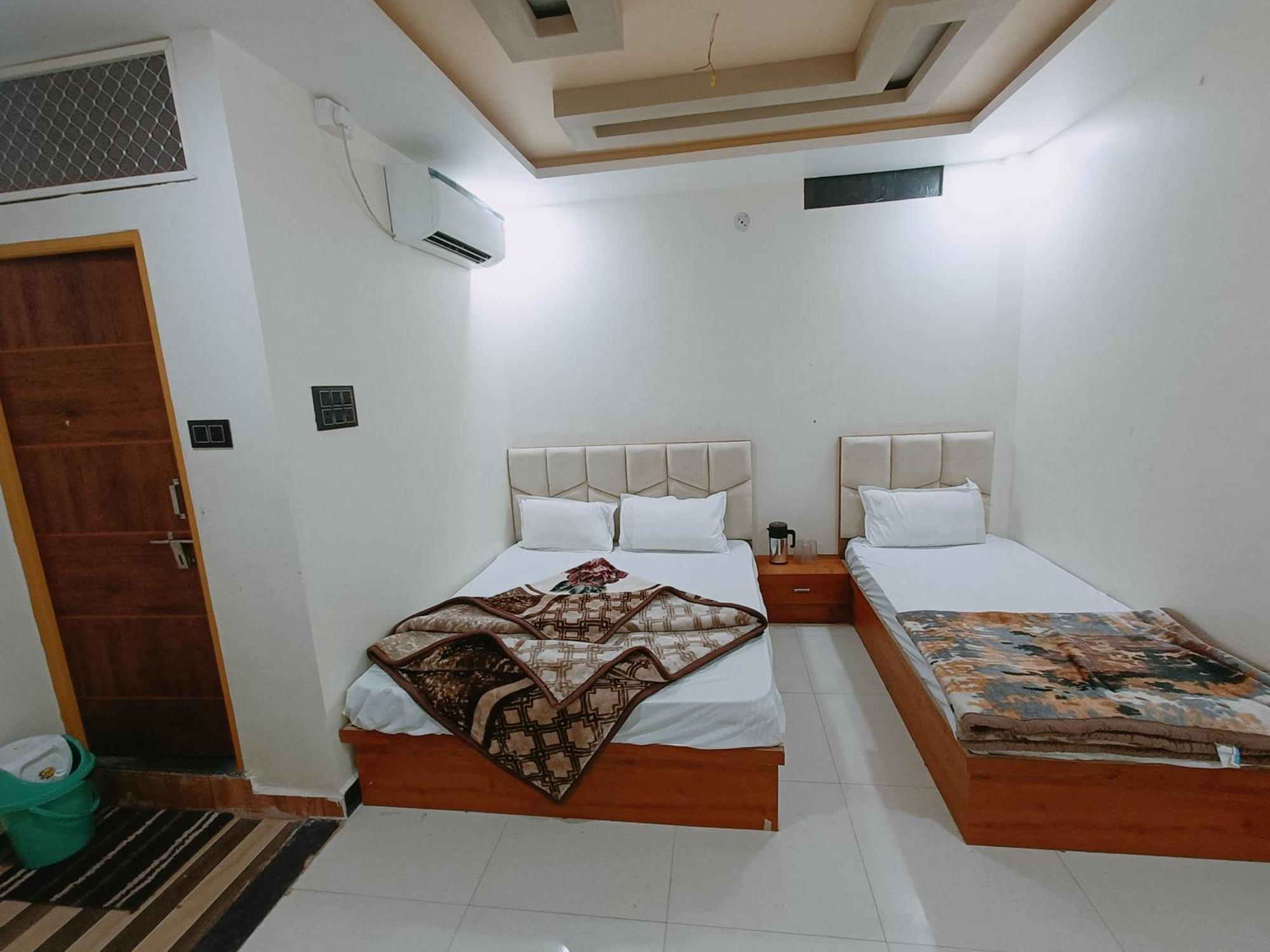 Hotel Shreem Ujjain Ngoại thất bức ảnh