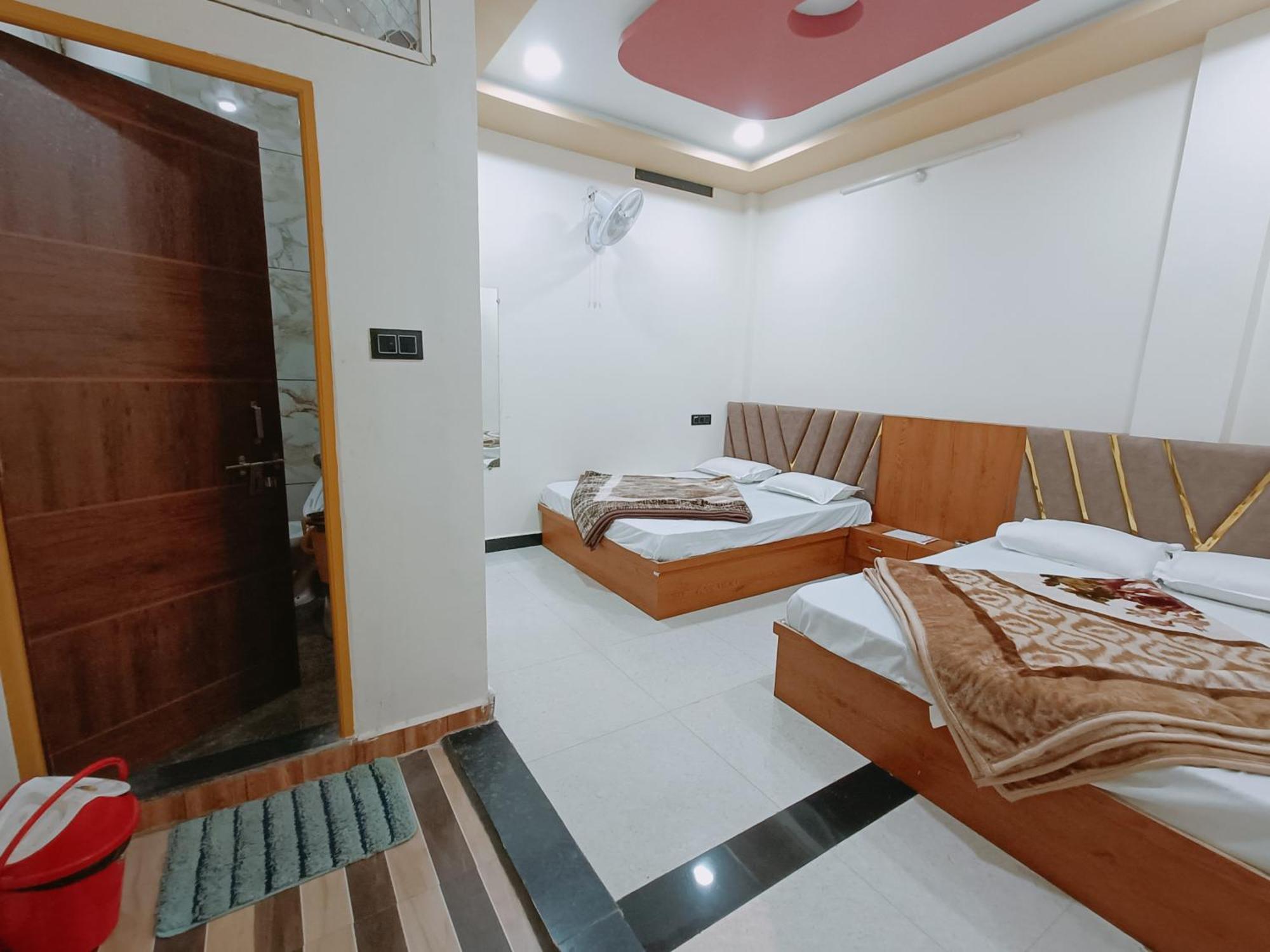 Hotel Shreem Ujjain Ngoại thất bức ảnh