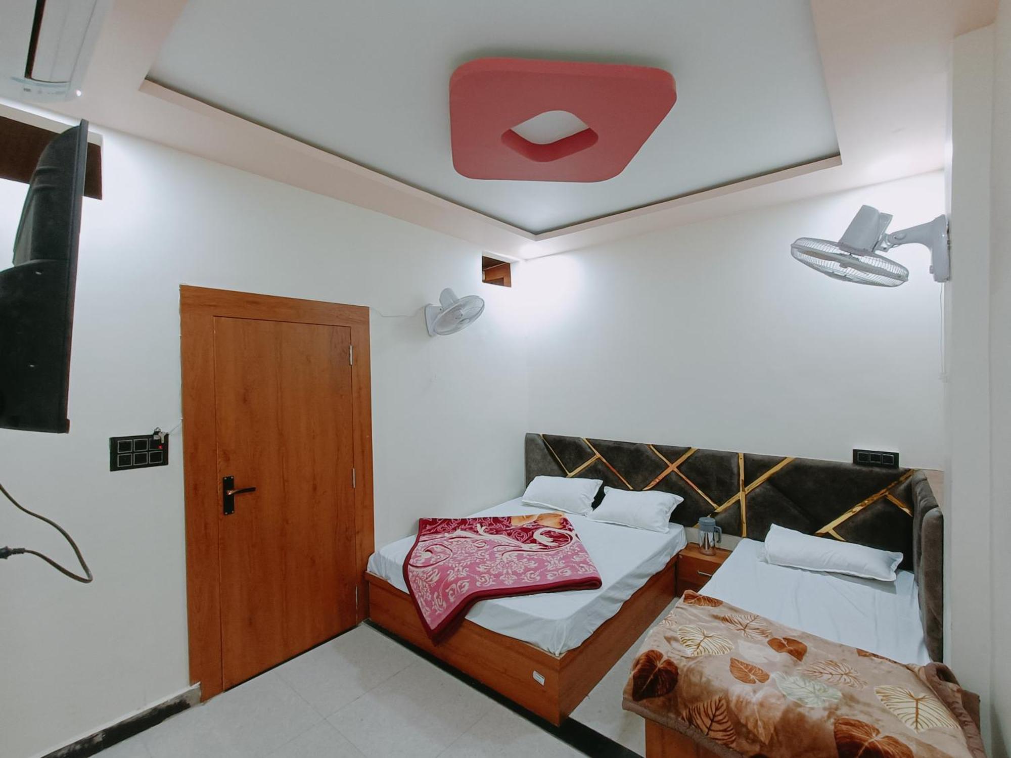 Hotel Shreem Ujjain Ngoại thất bức ảnh