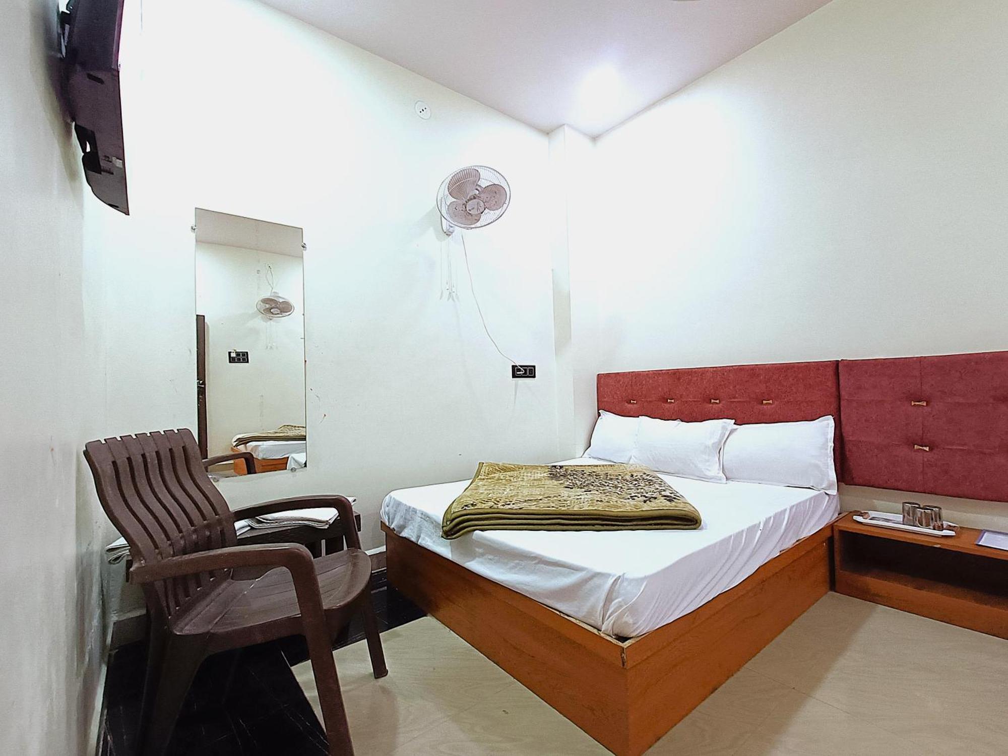 Hotel Shreem Ujjain Ngoại thất bức ảnh