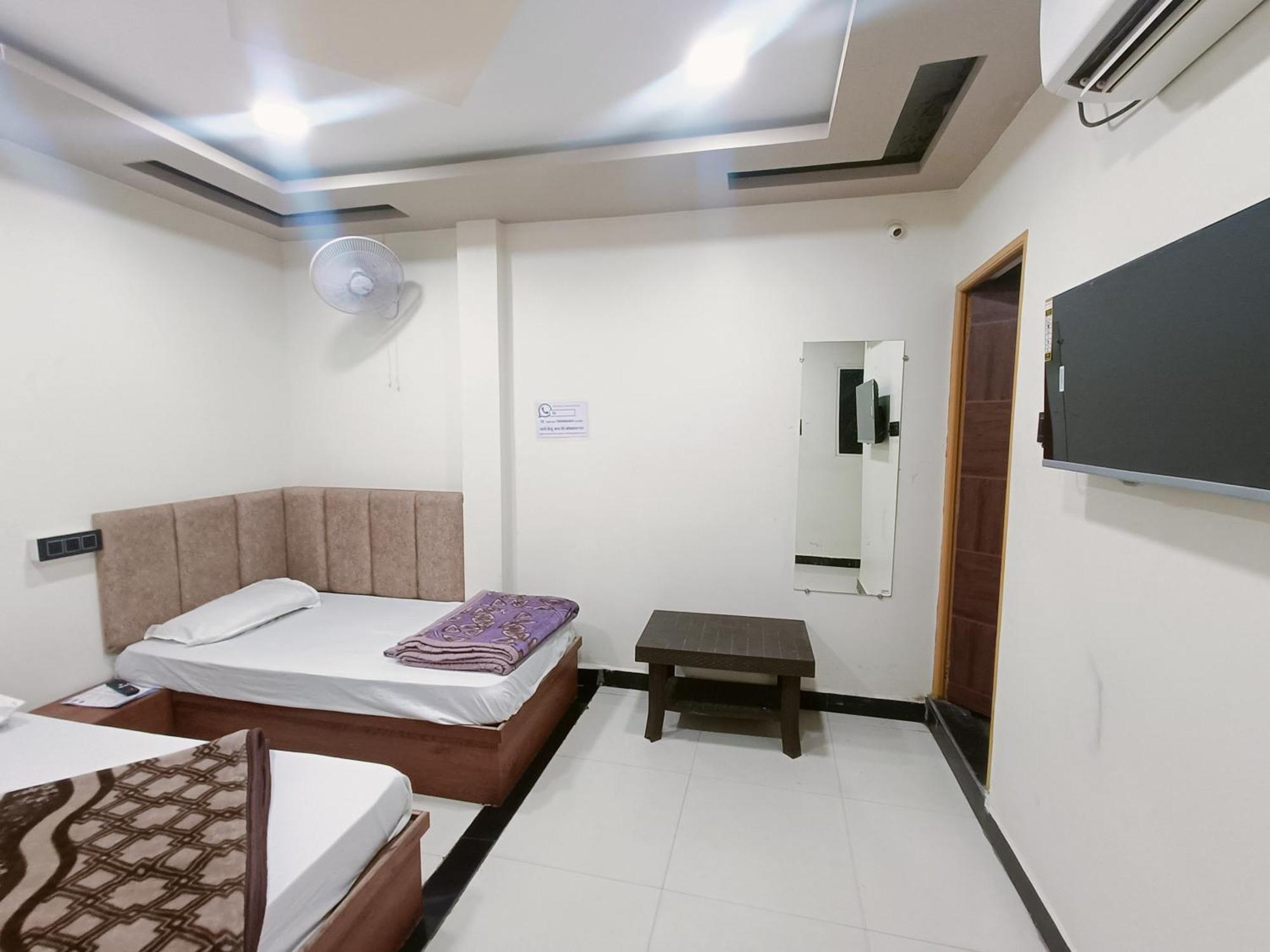 Hotel Shreem Ujjain Ngoại thất bức ảnh