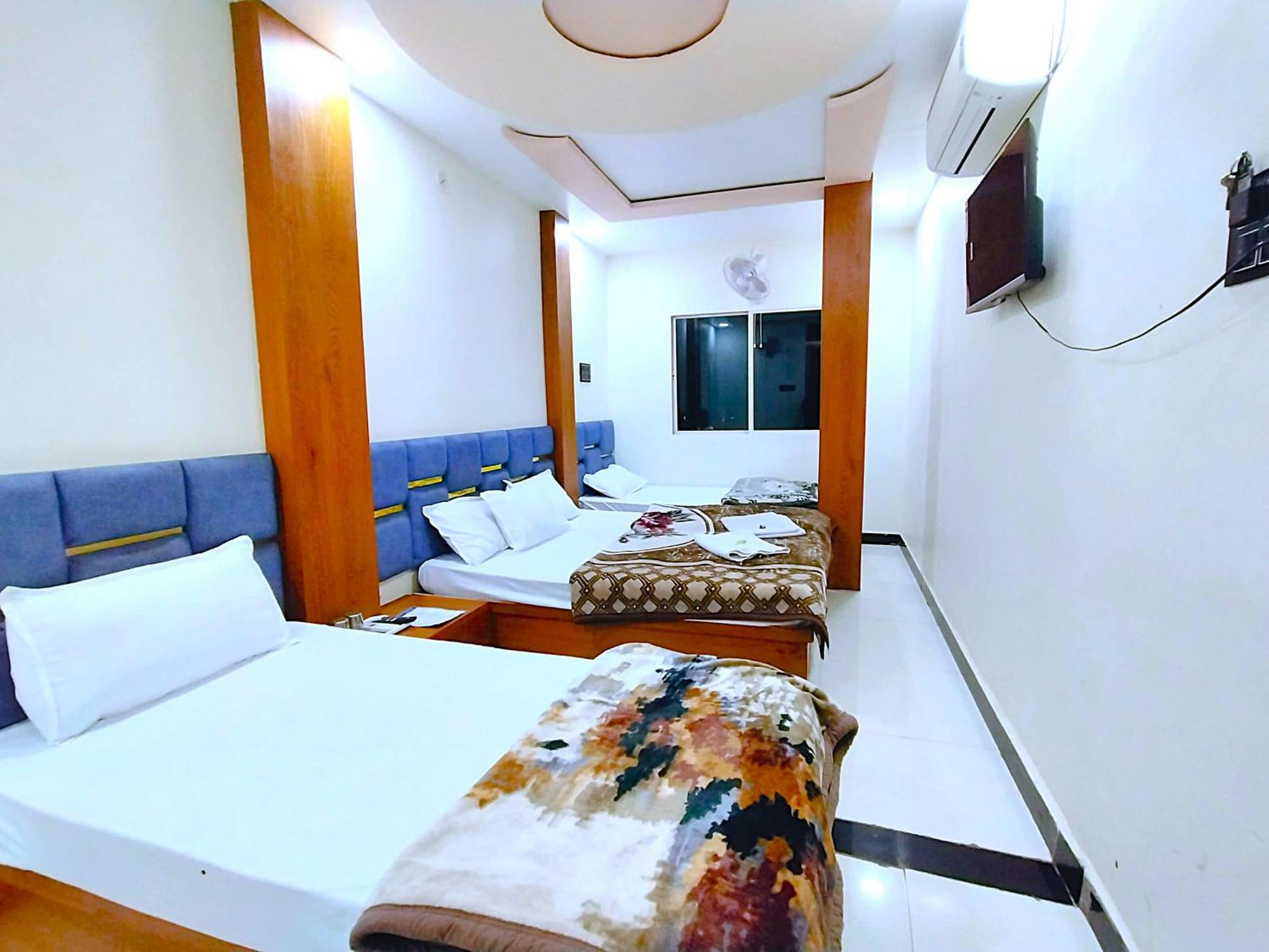 Hotel Shreem Ujjain Ngoại thất bức ảnh