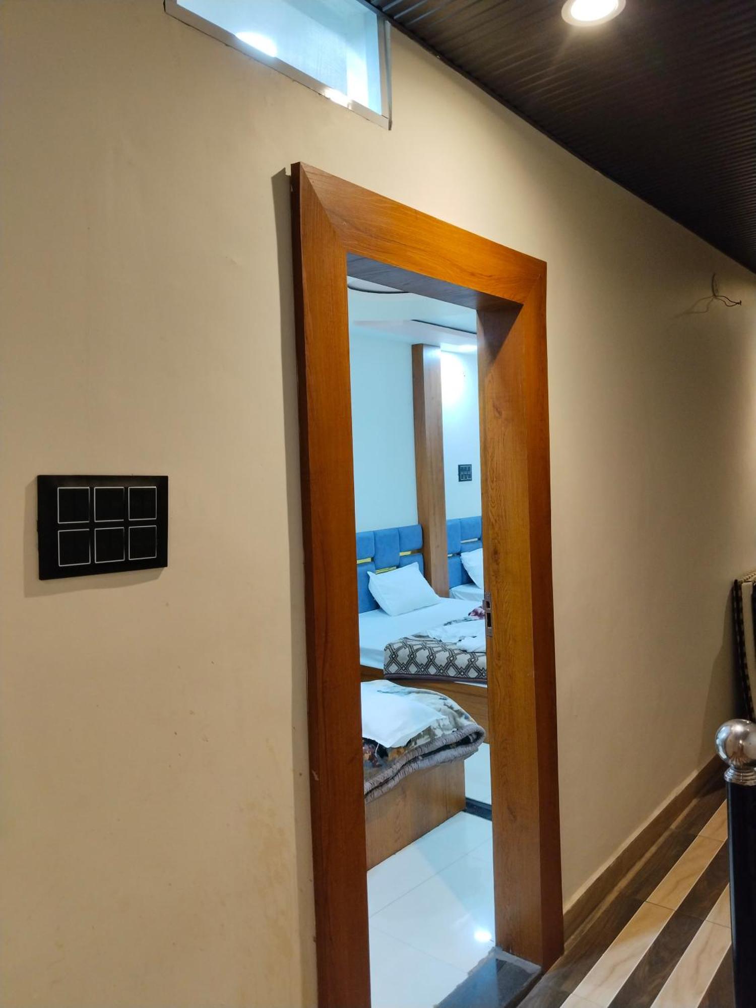 Hotel Shreem Ujjain Ngoại thất bức ảnh