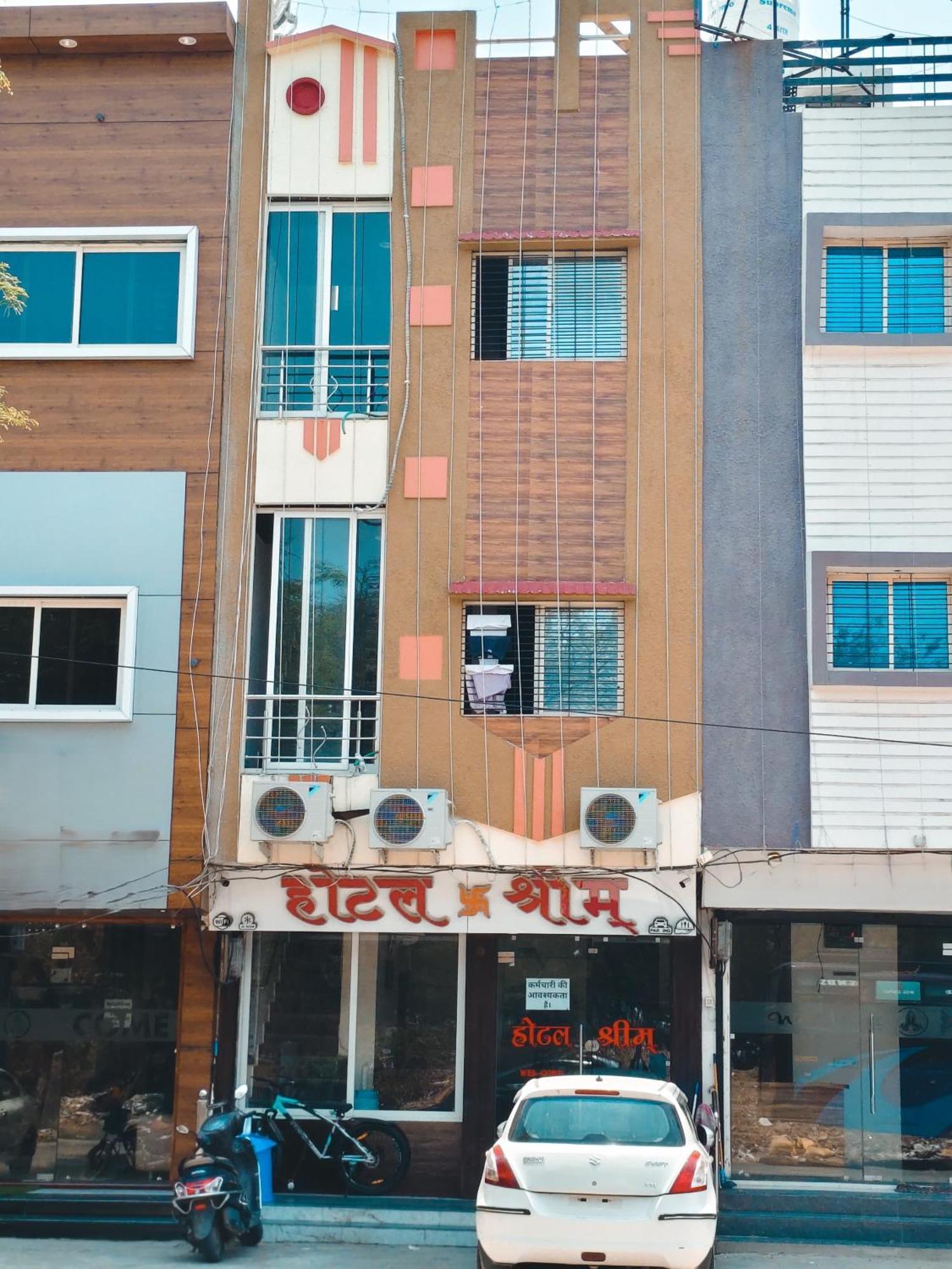 Hotel Shreem Ujjain Ngoại thất bức ảnh